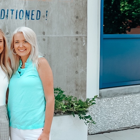 🌺🌸meet your posher!🌸🌺 - Picture 4 of 6